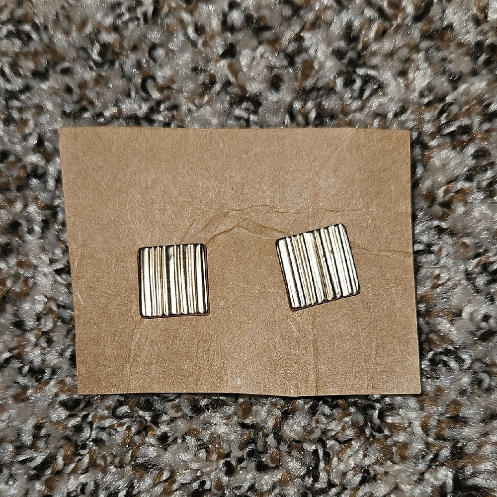 Elegant Gold Square Earrings